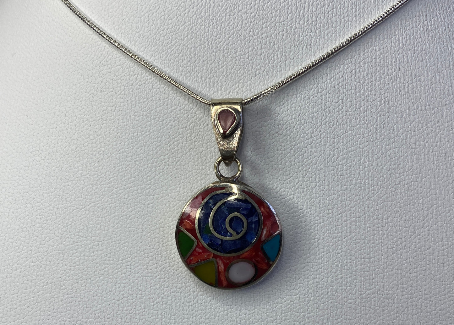 Inka Pattern Silver Alpaca Necklaces – Choose Your Style. Cute Alpaca Peruvian Necklace. Inka Symbols Jewelry. Inka Necklace.